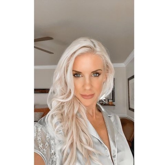 Meet your Posher, Hannah - Picture 1 of 1